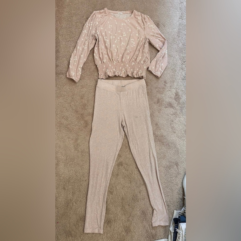 OYSHO light pink pajama set